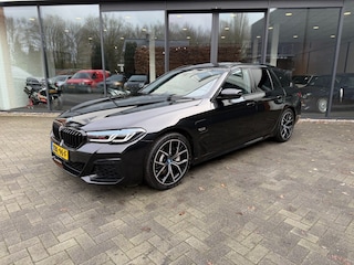 BMW 530e xDrive M-Sport,Laser LED,HUD,H/K,Pano,Stoelkoeling,Soft Close