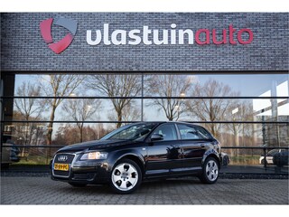 Audi A3 Sportback 1.6 FSI Attraction , Trekhaak, Cruise control,
