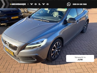Volvo V40 1.5 T3 Dynamic Edition | Adaptieve Cruise Control | Panoramadak | Leder | Dodehoek Detectie | Harman Kardon Audio | Parkeercamera |