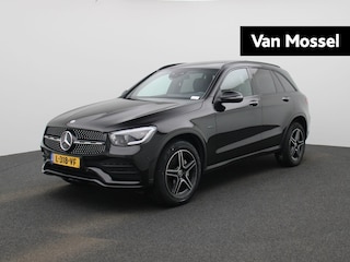 Mercedes-Benz GLC 300e 4MATIC Business Solution AMG Automaat | Panorama dak | Virtual cockpit | Stoel verwarming | Half Leder | Navigatie | Climate control | Camera | Parkeer sensoren  | LMV | LED |
