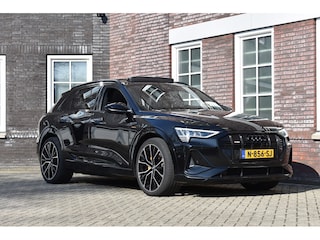Audi e-Tron 55 quattro S edition 95 kWh Wij zijn op afspraak geopend! Graag bellen voor uw komst.
