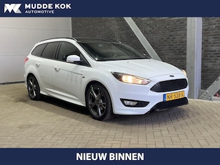 Ford Focus Wagon 1.0 ST-Line | Voorruitverwarming | PDC V+A | Getint Glas | 18 Inch | Park Assist