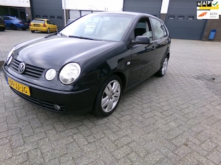 Volkswagen Polo 1.4-16V Highline