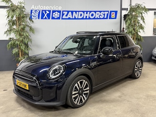 Mini Cooper 1.5 MINI Yours // Alle Opties! // Panodak // vol led