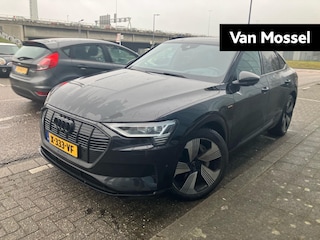 Audi E-tron 55 quattro edition 95 kWh AUTOMAAT | PANORAMADAK | LEDER | VIRTUEEL | STOEL VERWARMING/KOELING | CAMERA 360 | TREKHAAK | NAVIGATIE | APPLE CARPLAY | MEMORY | PDC | LMV | 12 MAANDEN BOVAG GARANTIE |