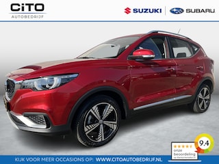 MG ZS Luxury 45 kWh | 100% Elektrisch | Elek. Schuif/Kantel Dak | Apple Carplay & Android Auto | 17" LM Velgen