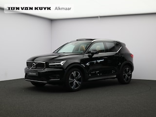 Volvo XC40 T4 Recharge Inscription / Trekhaak / Pan. dak / Styling kit / Privacy glass / Stoel+stuur+voorruitverwarming / Full led
