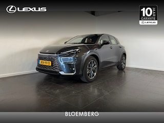 Lexus LBX Relax 2WD | Dodehoek detectie | Electrisch bedienbare achterklep | Cognac kleurig leder |