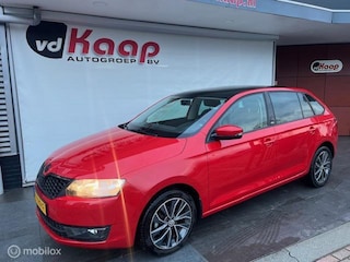 Skoda Rapid 1.2 TSI black edition NIEUWE APK