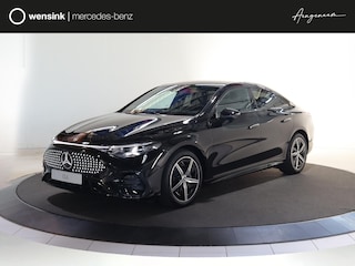 Mercedes-Benz CLA 200 Business Solution AMG 58 kWh | Panoramadak | Premium Pakket | Superscreen | Trekhaak | Head-Up |
