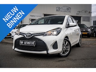 Toyota Yaris 1.0 VVT-i Trend APK nieuw bij aflevering | Camera | PDC | LM velgeb