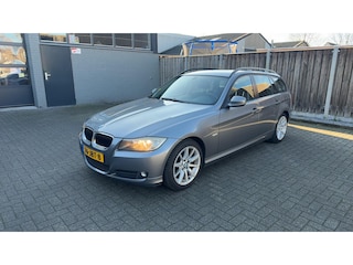 BMW 3-serie Touring 320i Business Line