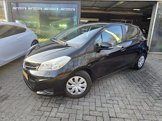 Toyota Yaris 1.0 VVT-i Now | 2E EIGENAAR | 12MND GARANTIE | AIRCO | ELEC RAMEN | NW APK |