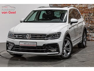 Volkswagen Tiguan 1.4 TSI ACT Comfortline Business R| Panormadak | Elektrisch uitklapbare trekhaak