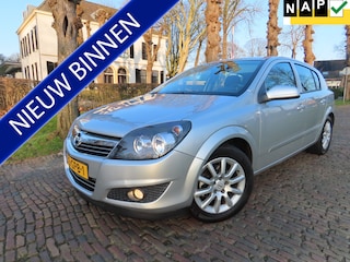 Opel Astra 1.6 Temptation Airco Cruisecontrol 5 Drs Lm Velgen Trekhaak