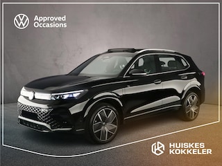 Volkswagen Tiguan R-Line Edition 1.5 TSI eHybrid 272pk DSG Automaat Trekhaak, Panoaramadak, Adaptive cruise control, Achteruitrijcamera,  LED koplampen, Elektrische achterklep