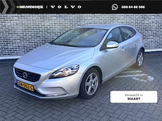 Volvo V40 1.6 T3 Kinetic | Navigatie | High Performance Audio | Achteruitrijcamera | Parkeersensoren | Trekhaak | Stoelverwarming | Cruise Control