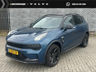 Lynk & Co 01 1.5 Plug-in Hybrid | PHEV | Zwarte Hemel | 360 Graden Camera | Panoramadak | Lichtmetalen Velgen 20 inch | Elektrische Achterklep | Keyless Entry | Navigatie | Apple Carplay | Android Auto | 1800kg Trekgewicht