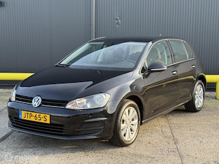Volkswagen Golf 1.2 TSI Connected Series | NAVI | PDC | Nette staat