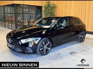 Mercedes-Benz A-klasse 200 d Business Line Handgeschakeld. Les auto!!! BTW. 60000 km. Camera. Apple-carplay. Navi.