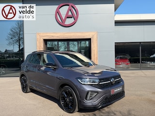 Volkswagen T-Cross 1.5 TSI 150pk DSG R-Line | Black Style | Trekhaak | IQ Led | Dode hoek | Navi | Rijklaar incl. garantie