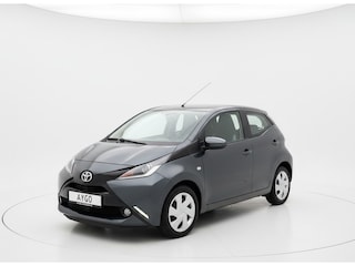 Toyota Aygo 1.0 VVT-i 5D x-play | Eerste eigenaar, Parkeercamera, Bluetooth, In hoogte verstelbare stoel, Airconditioning