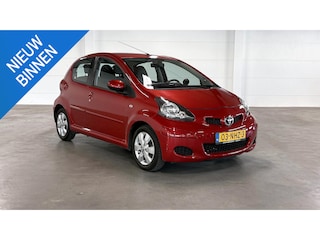 Toyota Aygo 1.0-12V Aspiration Red