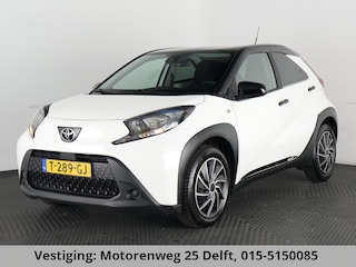 Toyota Aygo 1.0 BLACK & WHITE SPECIAL EDITION GARANTIE 6-2033 CARPLAY NAVIGATIE.ADAPTIEVE CRUISE. SPECIAL EDITION PACK