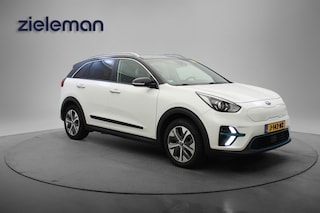Kia Niro E-Niro DynamicLine 64 kWh - Carplay, Camera, Stuur/Stoelverw. SOH 90%