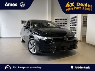 Volkswagen Golf Life Edition 1.5 eHybrid 204 PK | Private lease vanaf €489,- | Automaat | Sfeerverlichting | 17'' velgen |