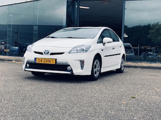 Toyota Prius 1.8 Plug-in Aspiration, Leder bekleding, Trekhaak, Navi, Cruise Control