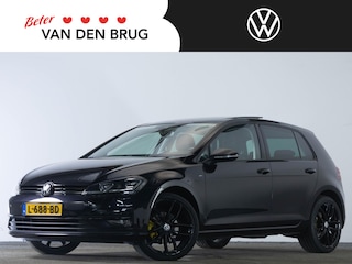 Volkswagen Golf 1.5 TSI 150 PK DSG Highline | LED | Panoramadak | Keyless | Side assist | Trekhaak |