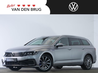 Volkswagen Passat Variant GTE 1.4 TSI 218 PK PHEV Business | LED Matrix IQ | Head-Up | Trekhaak | Side assist | Navigatie PRO |
