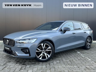 Volvo V60 2.0 B3 Plus Dark Panorama dak / Adapt. cruise control / BLIS / Extra getint glas / Elektr. stoelverstelling / Trekhaak / Harman Kardon Audio / 360 camera
