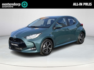 Toyota Yaris 1.5 Hybrid 115 Dynamic | Forest green metallic | Nieuw uit voorraad leverbaar |