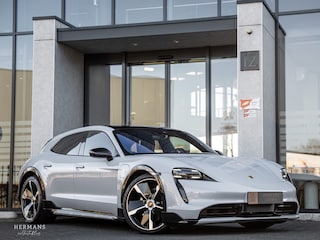 Porsche Taycan 4 93 kWh / 18-Way / BOSE / Pano / PTV Plus / PVTS Plus