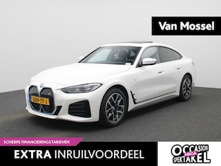 BMW i4 eDrive35 High Executive 70 kWh M-Sport | Panoramadak | Navigatie | LEder | LED | Camera