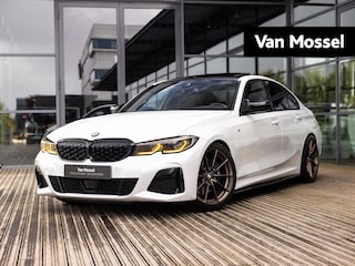BMW M340i xDrive High Executive | 490 PK | VRSF DOWNPIPE | COBRA VERSTELBARE VERLAGINGSSET | JR SL01 VELGEN 19 '' | SCHUIF-KANTELDAK | HARMAN KARDON | STOELMEMORY | CLIMATE CONTROL ACHTER | 360 CAMERA | DYNAMISCHE KNIPPERLICHTEN | GELE DRL |