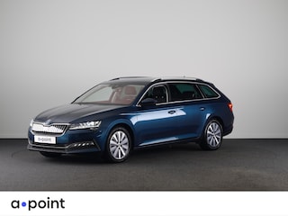 Skoda Superb 1.4 TSI iV Style 218 pk Automaat (DSG) | Navigatie | Parkeersensoren (Park assist) | Achteruitrijcamera | Standkachel | Stoelverwarming |