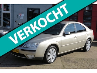 Ford Mondeo 1.8-16V First Edition, 142.000 Km , Nieuwe Apk