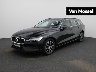 Volvo V60 B3 Geartronic Momentum Pro | ACHTERUITRIJCAMERA | PANORAMADAK | NAVIGATIE | PARKEERSENSOREN VOOR EN ACHTER | STOELVERWARMING |