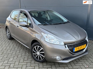 Peugeot 208 1.2 VTi Allure/Airco/cruise/bluetooth/nieuw apk
