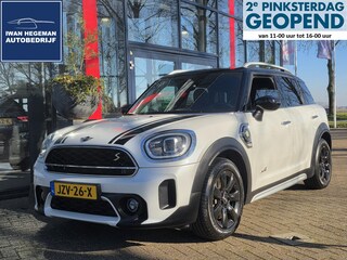 Mini Countryman 1.5 Cooper S E ALL4 | Climate Control | Navigatie | Sfeerverlichting | Leer | Stoelverwarming | Adapt. Cruise Control | Licht metalen velgen