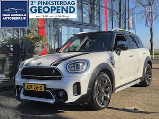 Mini Countryman 1.5 Cooper S E ALL4 | Climate Control | Navigatie | Sfeerverlichting | Leer | Stoelverwarming | Adapt. Cruise Control | Licht metalen velgen