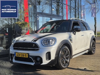 Mini Countryman 1.5 Cooper S E ALL4 | Climate Control | Navigatie | Sfeerverlichting | Leer | Stoelverwarming | Adapt. Cruise Control | Licht metalen velgen