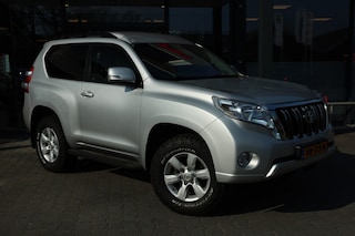 Toyota Land Cruiser 2.8 D-4D 3DRS VX A/T VAN