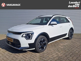 Kia Niro DynamicLine 64.8 kWh | Automaat | 100% Elektrisch | Navi | Camera | Cruise