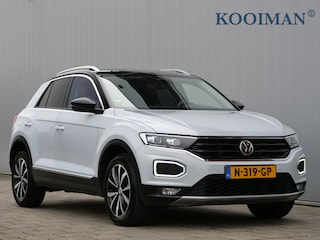 Volkswagen T-Roc 1.5 TSI Sport Business R 150 Pk Navigatie / Camera / PDC / Apple Carplay