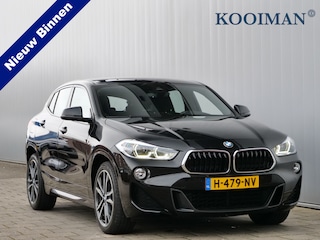BMW X2 sDrive20i High Executive 192 Pk Automaat M-pakket / Navigatie / PDC / Trekhaak afneembaar / Stoelverwarming