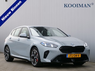 BMW 116 automaat 123pk M Sportpakket Pro Stoelverwarming /  Camera / Keyless entry
